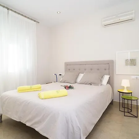 Villa Con Piscina Privada Y Vistas, 4 Hab, Cerca Playa, Ideal Familias Y Amigos - Hisp-216-217 Benitachell